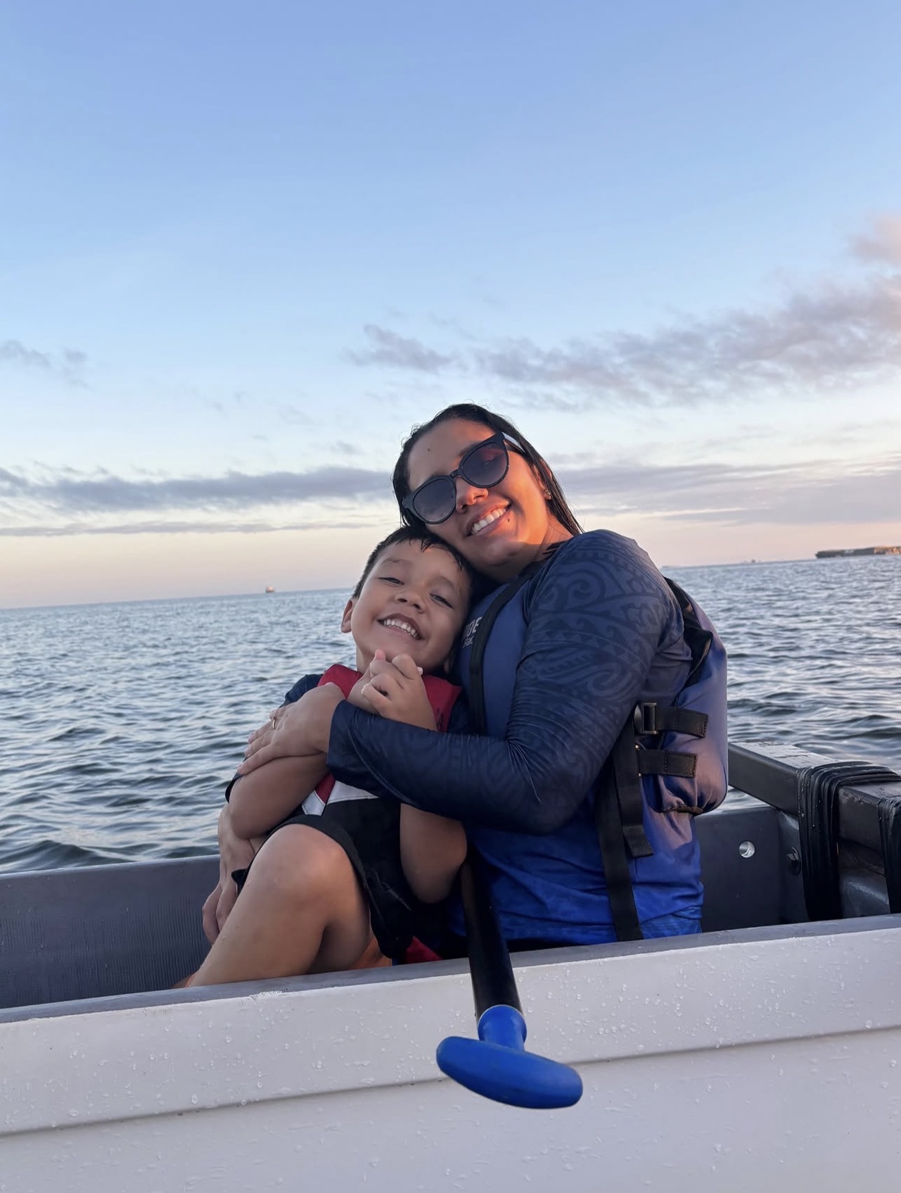 Família na canoa
